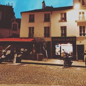 Meet your Posher, Dee